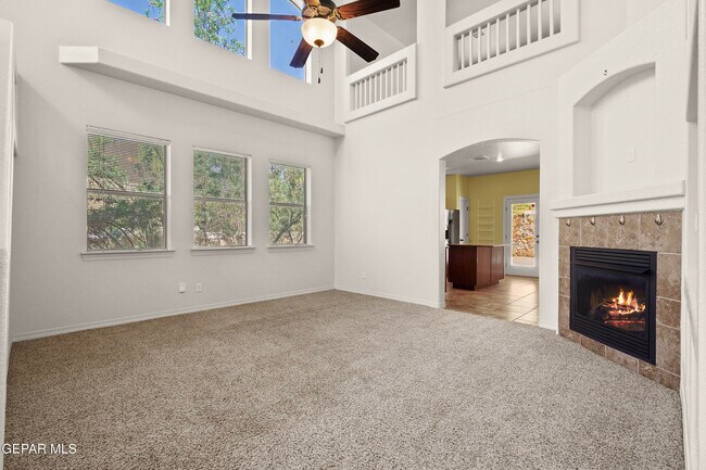 Building Photo - 369 Emerald Acres St