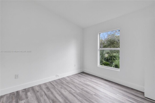 Building Photo - 7777 NW 8th Ct
