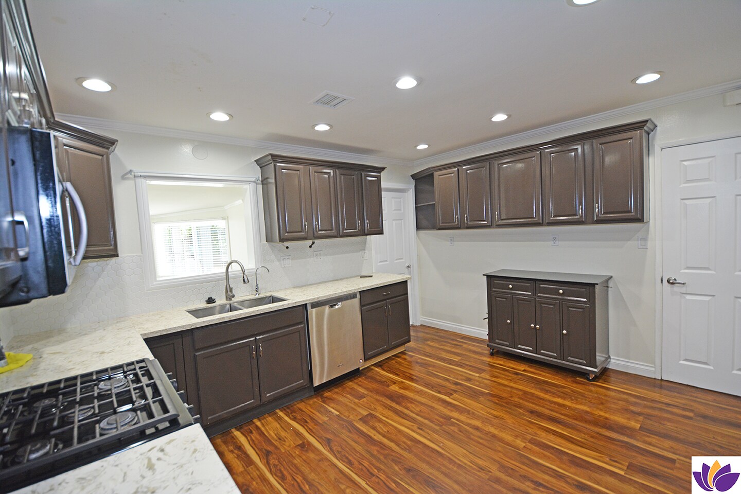 Building Photo - 23701 Bessemer St