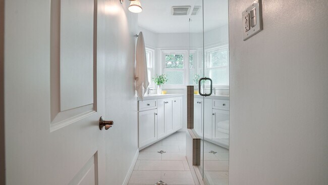 Building Photo - FALL IN LOVE with Ranch Style Living!