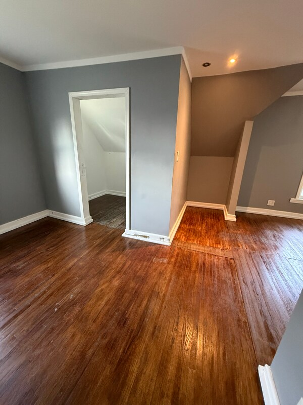 Building Photo - 412 Maple Ave