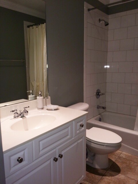 Building Photo - 3 BR, 2.5BA Westerwood townhome convenient...