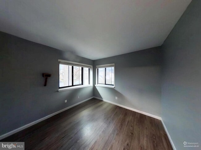 Building Photo - 18428 Point Seneca Pl