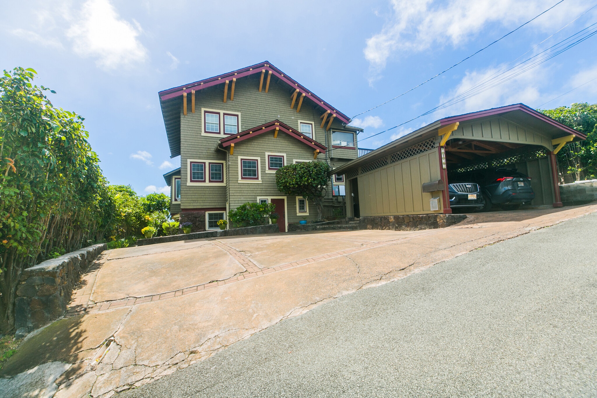Building Photo - 2135 Haena Dr