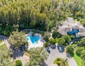 Building Photo - 8516 Island Breeze Ln