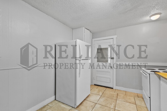 Building Photo - 217 S Kansas St