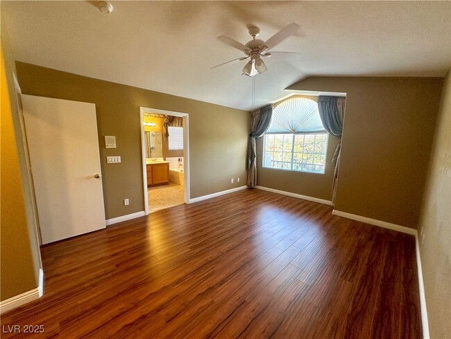 Building Photo - 2705 Sweet Willow Ln