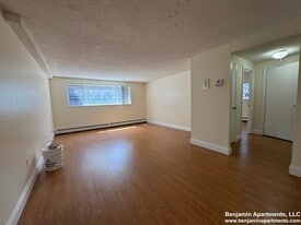 Building Photo - 91 Gardner St