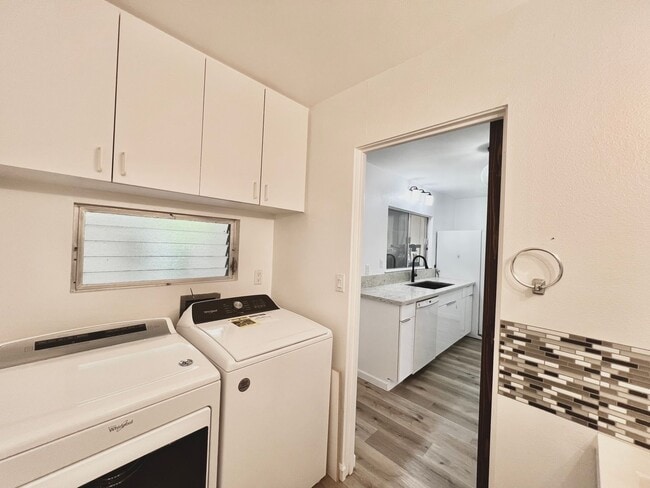 Building Photo - 3br/2.5ba/2pkg in Kaneohe PETS NEGOTIABLE
