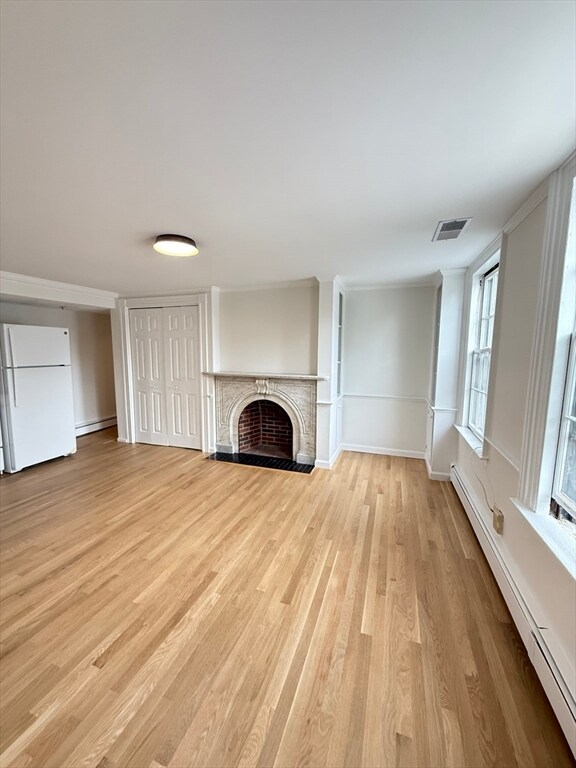 Building Photo - 313 Essex St