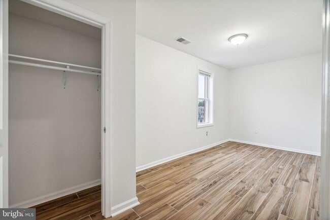 Building Photo - 1701 Point Breeze Ave