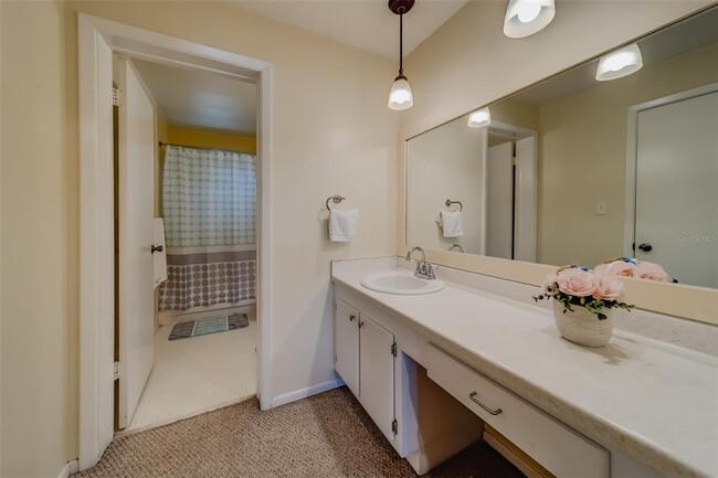 Building Photo - 1706 Belleair Forest Dr