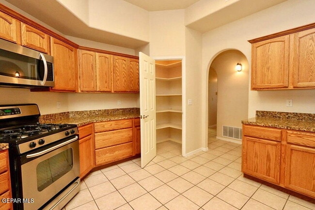Building Photo - 1455 Cherokee Ridge Dr