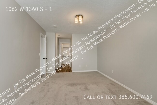 Building Photo - Remodeled 3rd Floor Condo with Great View