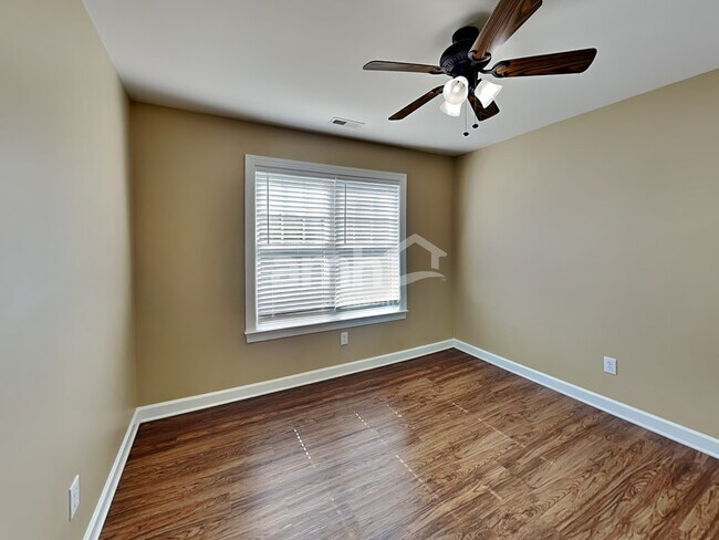 Building Photo - 2713 Twin Ash Ct