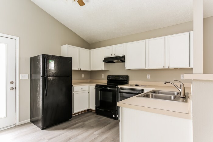 Building Photo - 2650 Patrick Henry Ave