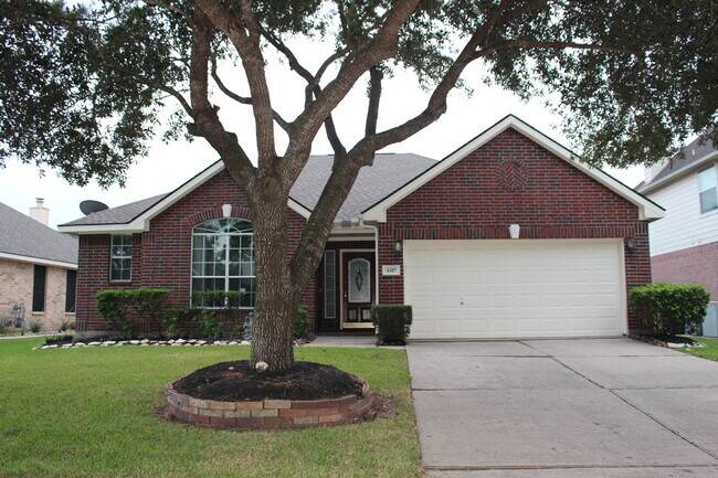 Primary Photo - 4417 Blooming Garden Ct