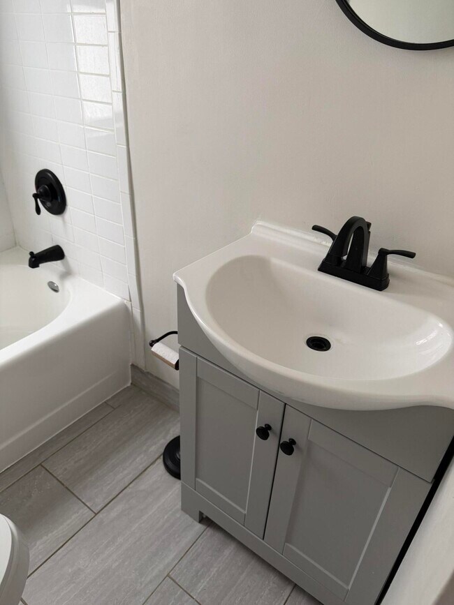 Building Photo - 20202 Washtenaw St