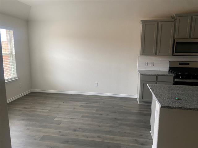 Building Photo - 2116 Camellia St