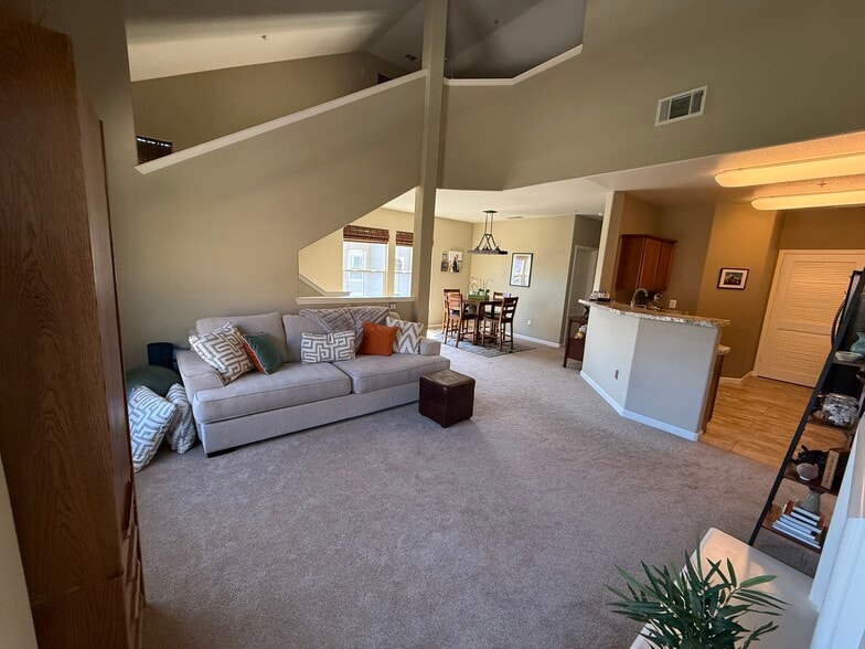 Building Photo - 9050 Double R Blvd