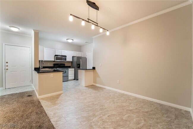 Building Photo - 2900 Sunridge Heights Pkwy