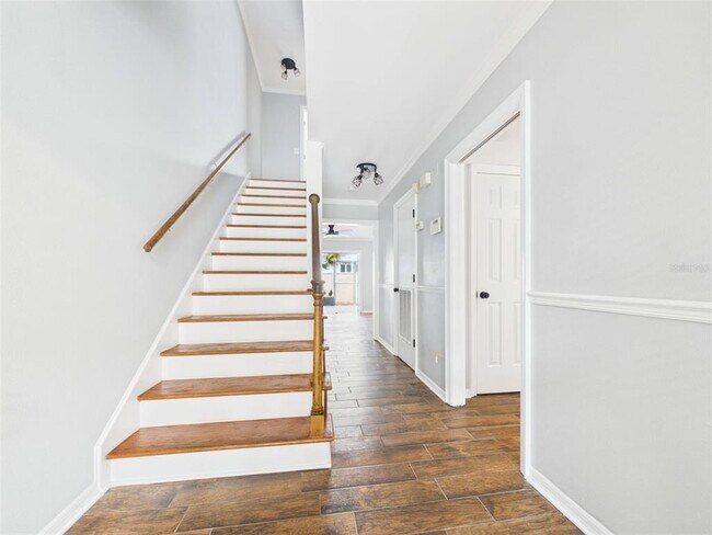 Building Photo - 2415 W Jetton Ave