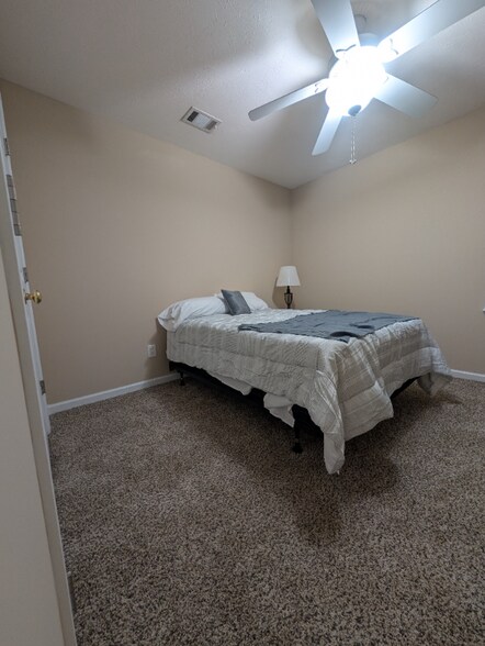 Building Photo - 1341 Bunker Ridge Ln