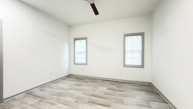 Building Photo - 311 W Chappell St