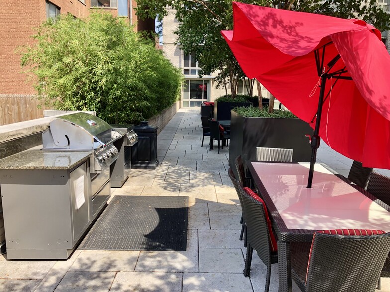 Terrace Grill - 950 25th St NW