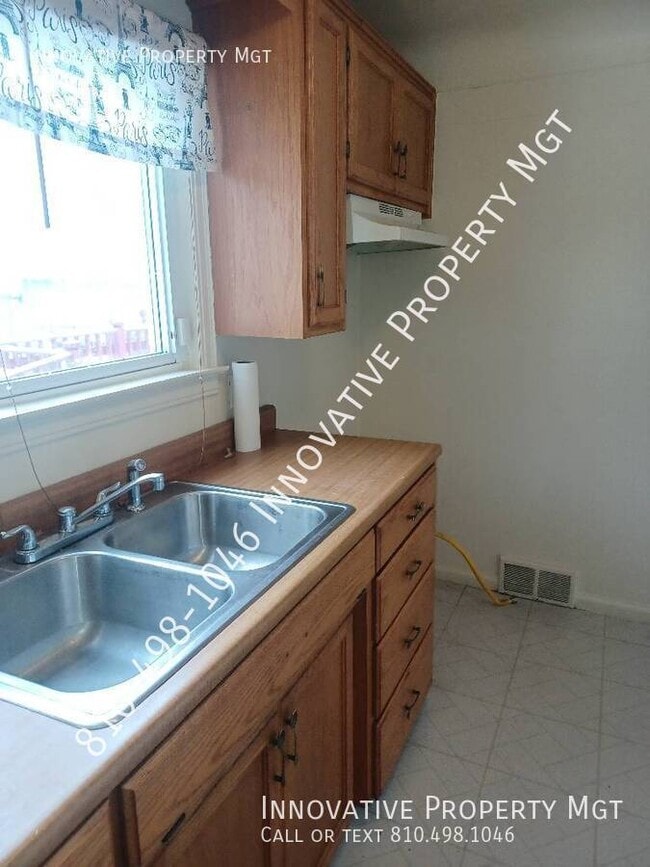 Building Photo - 1606 Cronk Ave