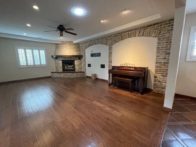 Building Photo - 17761 Quintana Ln