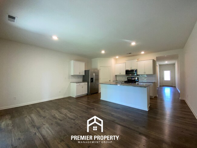 Building Photo - Modern 4BR/2BA Millington Home | Gourmet Island Kitchen & Luxury Primary Suite