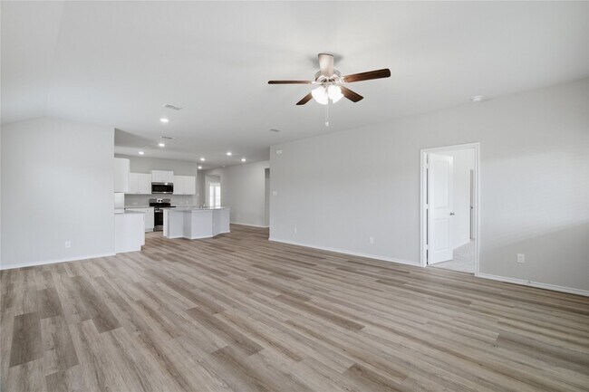Building Photo - 312 Blanco Dr