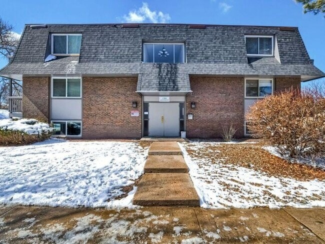 Building Photo - 130 E Highline Cir