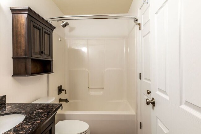 Building Photo - 2455 N Berkshire Rd