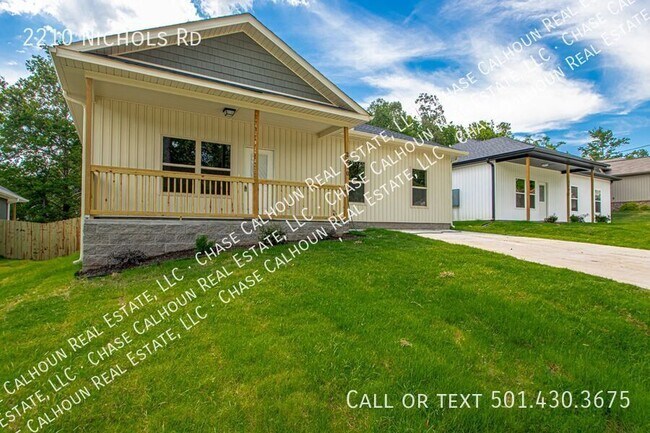 Building Photo - 2210 Nichols Rd