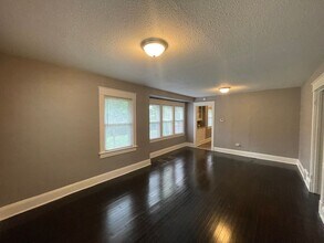 Building Photo - 8226 Flora Ave