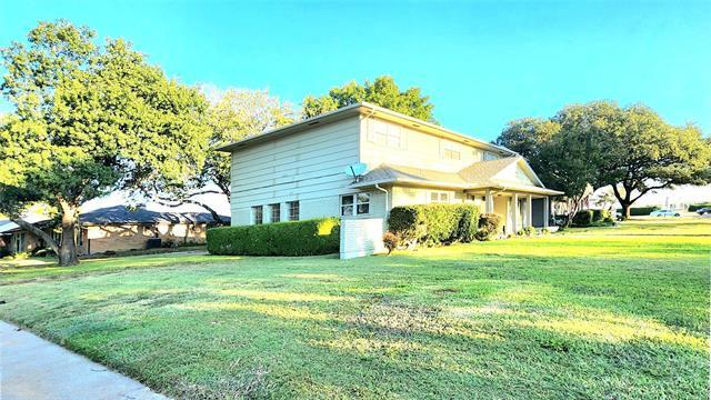 Building Photo - 1911 Greenhaven Dr