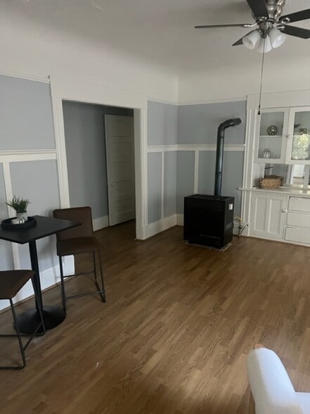 Building Photo - 620 14th St