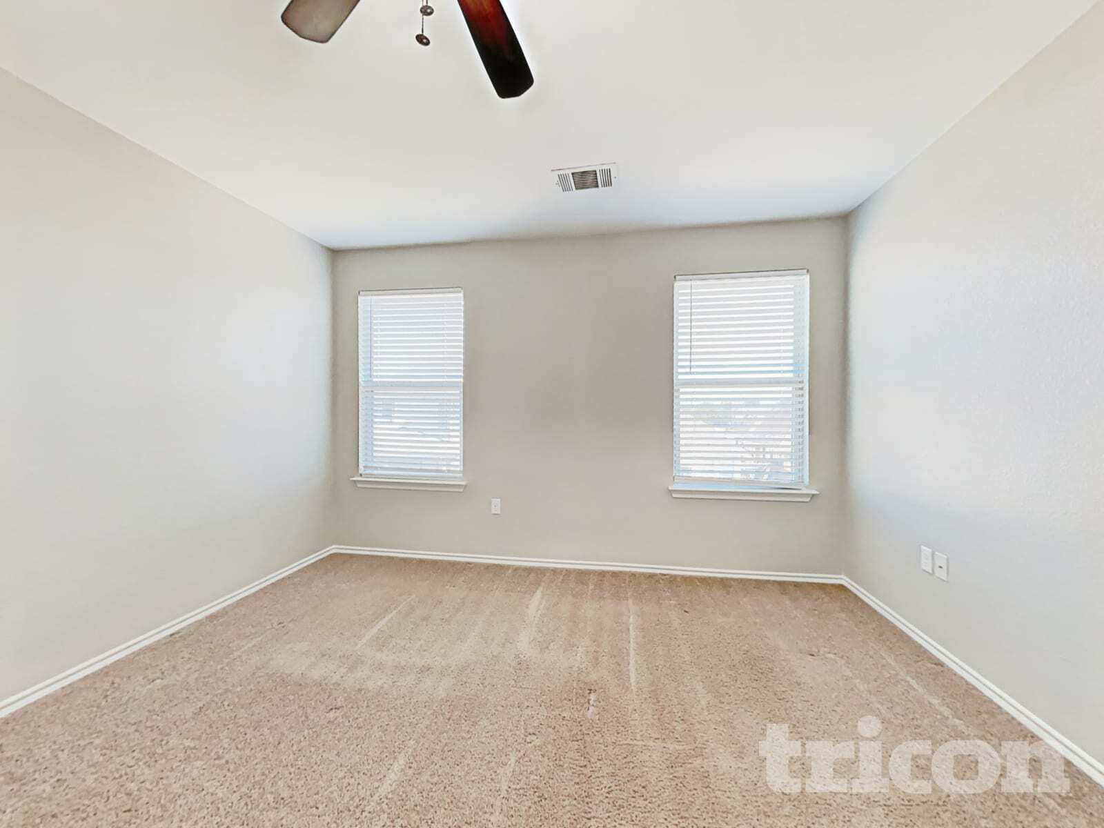 Building Photo - 15102 Verela Dr