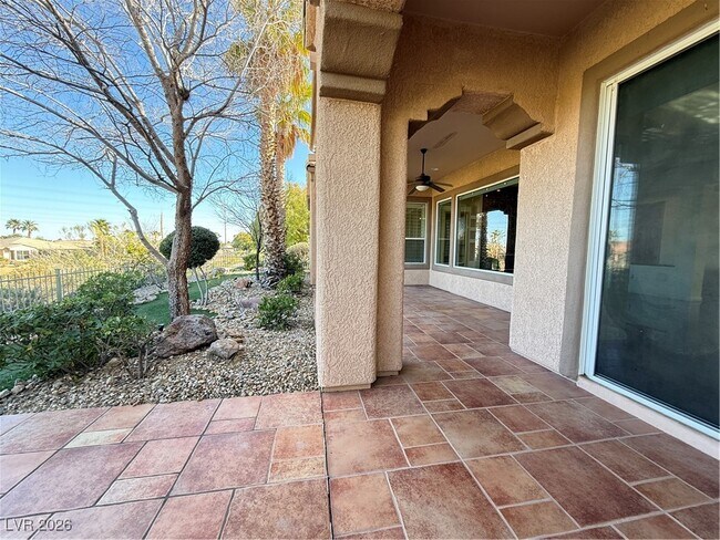 Building Photo - 10284 Sofferto Ave