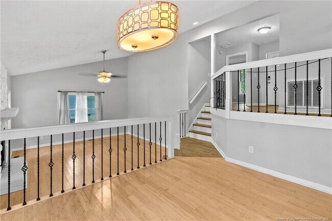 Building Photo - 904 Dandridge Dr