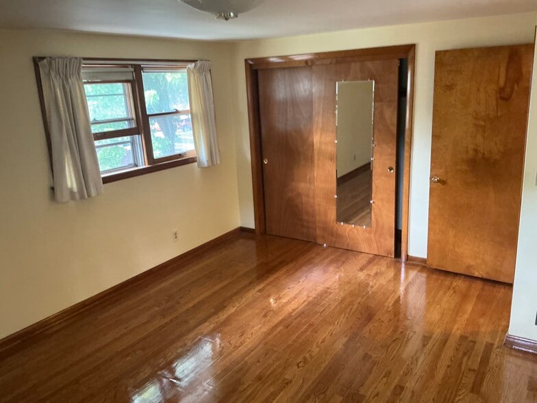 Bedroom - 4210 S 22nd St