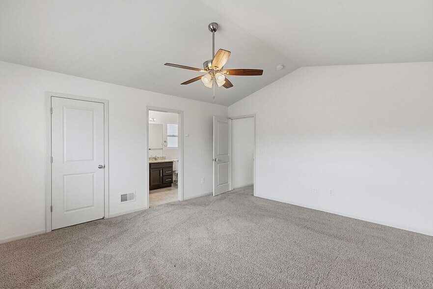 Building Photo - 6650 Chandler Dr