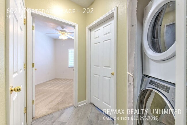 Building Photo - 6021 Portsdale Pl