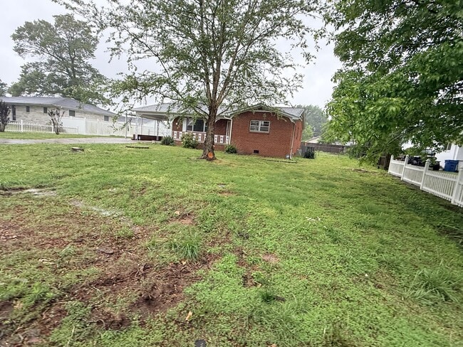 Building Photo - 514 Oliver Dr