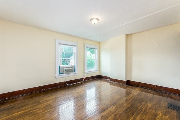 Building Photo - 415-429-429 Clinton St