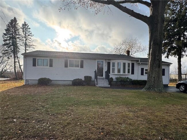 Primary Photo - 73 Armory Dr