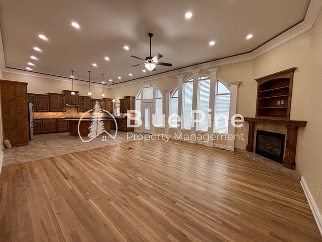Building Photo - 5245 Jupiter Hills Dr