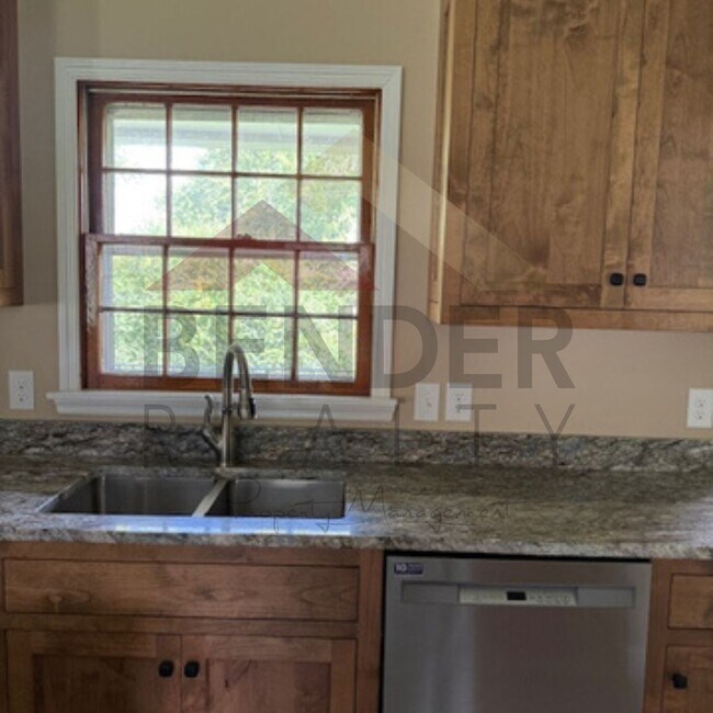 Building Photo - GORGEOUS RENOVATED HOME